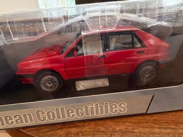 Sunstar 1:18 - Modelauto - Lancia Delta HF Integrale 16V, Nieuw