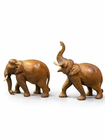 Pair of Carved Sandalwood Elephants - sculptuur - sandelhout, Antiek en Kunst