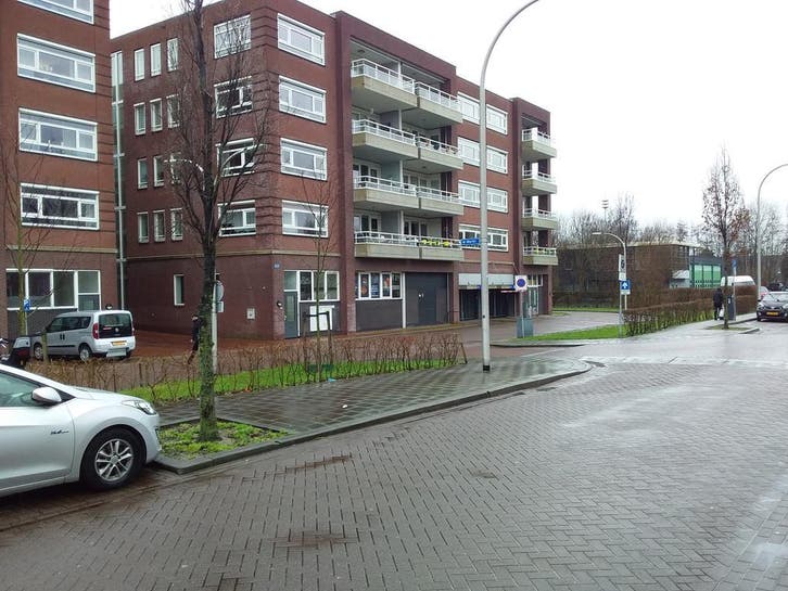Parkeerplaats Parkeergarage Pijnacker Nootdorp Huur, Huizen en Kamers, Garages en Parkeerplaatsen, Den Haag