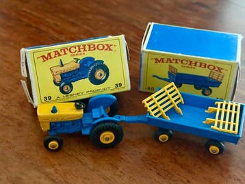 Matchbox 1:64 - Modelauto (2) - Tractor and Hay Trailer, Nieuw