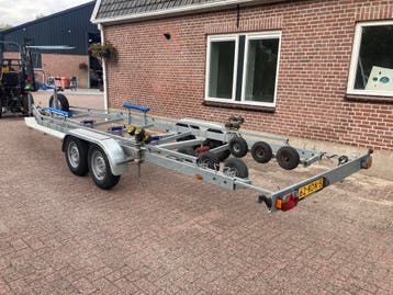 Marlin 3500 KG trailer 8.0 M  ( Nette staat ! ), Watersport en Boten, Boottrailers, 1500 tot 3000 kg, Sloepentrailer, 6 tot 9 meter