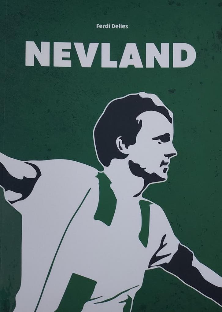 Nevland -Biografie over de voormalige voetballer van onder, Boeken, Overige Boeken, Gelezen, Verzenden