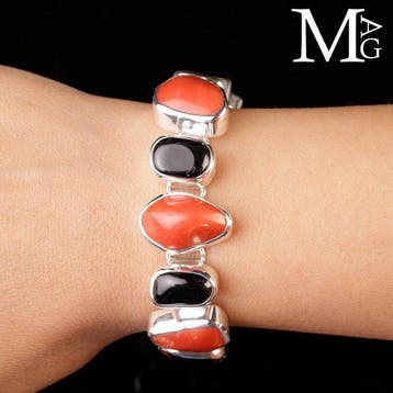 Zilveren armband met rode koraal en zwarte toermalijn -