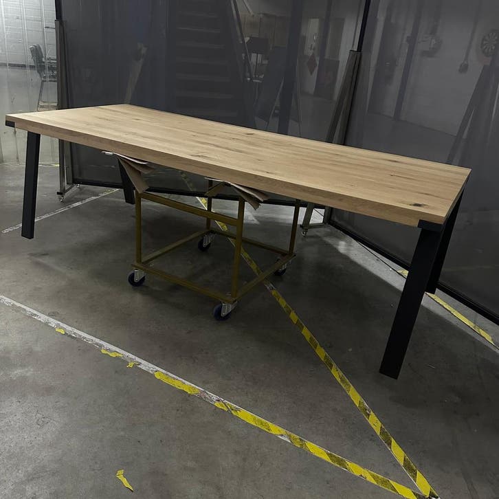 Eettafel Seven - Ongebruikt, Huis en Inrichting, Tafels | Eettafels, 100 tot 150 cm, Zo goed als nieuw, 200 cm of meer, Eikenhout