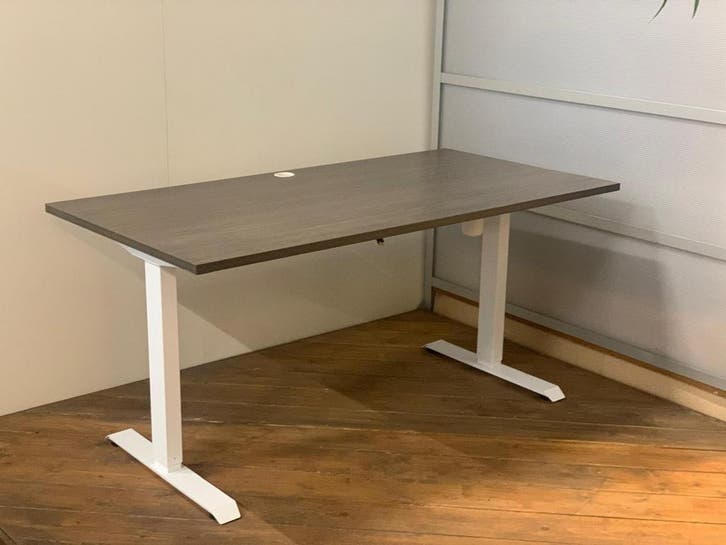 Elektrisch Verstelbaar Bureau - Meerdere Configuraties, Huis en Inrichting, Bureaus, Nieuw, Elektrisch, In hoogte verstelbaar