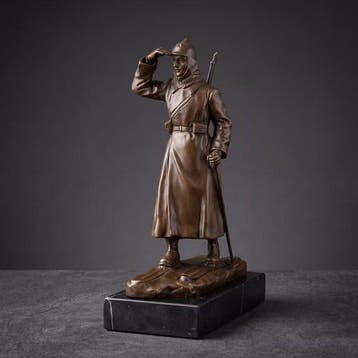 Beeld, Russische soldaat op ski’s - 26 cm - Brons, Marmer