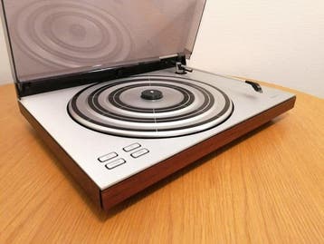 Bang & Olufsen - BeoGram 1700 - volledig onderhouden met, Nieuw