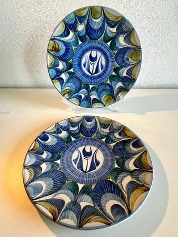 Aldermaston Pottery - Alan Caiger-Smith - Onderbord (2) -