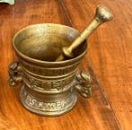 Vijzel en stamper - Brons