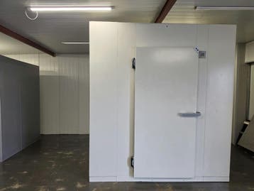 Vriescel 226 x 226 x 256 cm stekker klaar, Nieuw in verpakking, Koelen en Vriezen