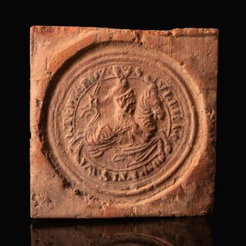 Renaissance Terracotta Vuurvaste tegel met het zegel van