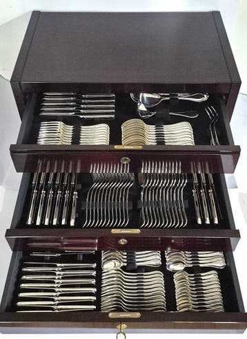 Robbe & Berking - Bestekset voor 12 personen (155) -