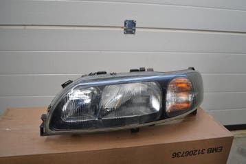 Volvo V70 koplamp links 2000 tm 2004, Ophalen of Verzenden, Gebruikt, Volvo