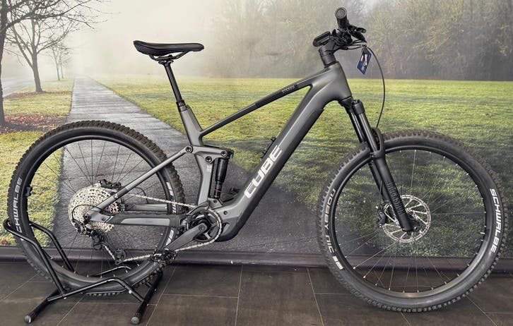 Als Nieuwe Cube Stereo 140 HPC Race 750 E-MTB - Fully E-MTB, Fietsen en Brommers, Elektrische fietsen, 50 km per accu of meer
