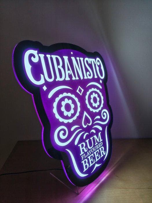 Verlicht uithangbord Nieuwe Cubanisto - Cubanisto Beer/rum, Antiek en Kunst, Antiek | Wandborden en Tegels
