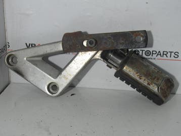 Honda VT 750 Voetsteun rechts achter, Ophalen of Verzenden, Nieuw