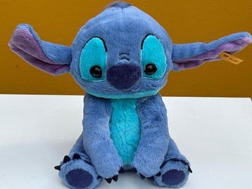 Steiff: Stitch van Disney, EAN 024696, 2026. - Teddybeer -