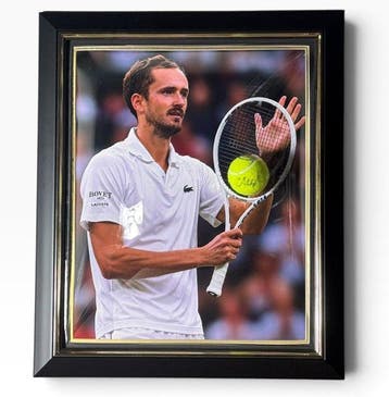 Daniil Medvedev Singed Tennis Ball - Premium Frame -, Nieuw