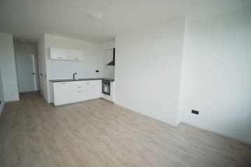 Te huur: Studio Lange Hilleweg in Rotterdam, Rotterdam, Zuid-Holland