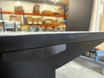 Refurbished duo bureau Herman Miller, elektrisch verstelbaar, Huis en Inrichting, Bureaus, Verzenden, In hoogte verstelbaar, Zo goed als nieuw