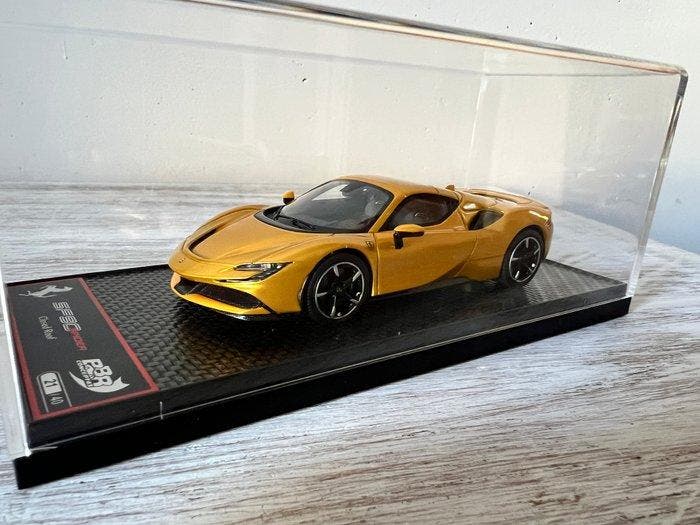 BBR 1:43 - Modelauto - Ferrari SF90 Spider Closed Roof, Hobby en Vrije tijd, Modelauto's | 1:5 tot 1:12