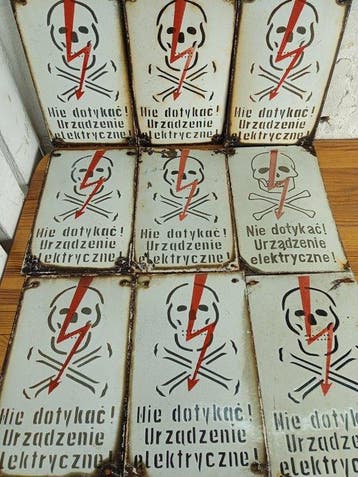 Skull and Bones en Thunder - Emaille bord (9) - Vintage