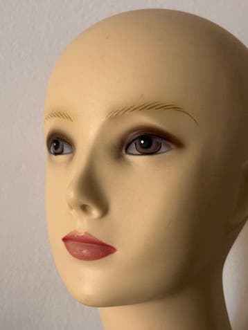 Mannequin - Vintage Female Mannequin Head from an Italian