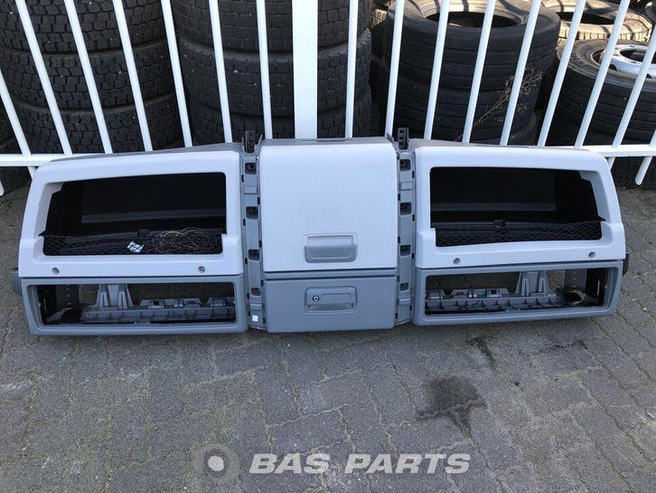 Opbergruimte Renault 7423997538, Auto-onderdelen, Vrachtwagen-onderdelen, Gebruikt, Renault, Overige Auto-onderdelen, Ophalen