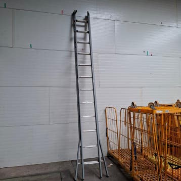2-Delige ladder 2x 12 treeds, Doe-het-zelf en Verbouw, Ladders en Trappen, Nieuw
