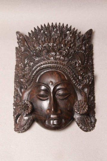 Balinees decoratief houten masker, handgesneden – goddelijke