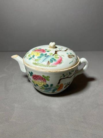Porselein - China - Qing dynasty (Manchu China) (1692-1911)