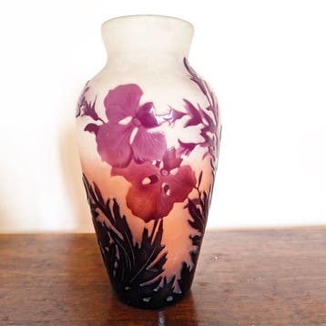 Emile Gallé - Vaas - Gelaagd glas, Antiek en Kunst, Antiek | Glas en Kristal
