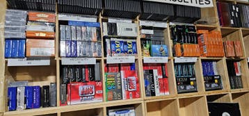 Nieuwe vintage cassettes te koop. Mini dv, 8mm, vhs, audio