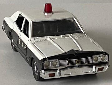 EIDAI CORPORATION 1:24 - Modelauto - Nissan Cedric 2800, Nieuw