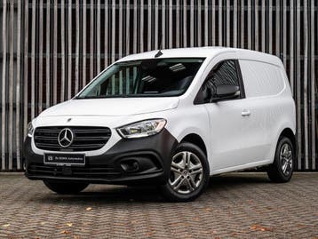 Mercedes-Benz Citan 110 102pk Benzine L1 Pro |Navi|CruiseCon, Stof, Gebruikt, Zwart, Overige brandstoffen