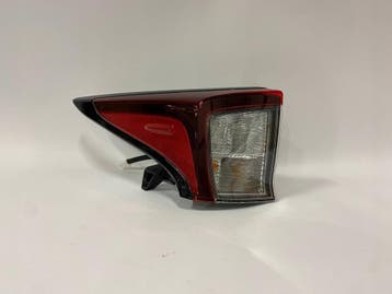 Toyota Prius IV 18-23 achterlicht links LED Europa A4T122000, Verzenden, Gebruikt