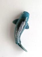 Vanessa Bonino - sculptuur, Koi carp - 32 cm - Majolica -