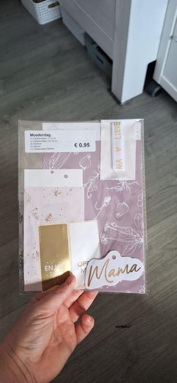 zakjes met stickers, Lint & cadeaulabel MAMA - moederdag..., Ophalen of Verzenden, Nieuw