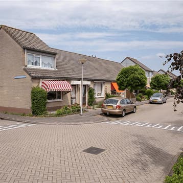 Huis in Spijkenisse gevonden voor €713,- pm, Huizen en Kamers, Huizen te koop, Spijkenisse