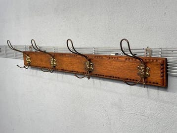 Antieke baardman kapstok – hout met messingkleurige