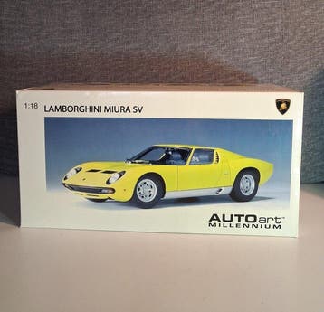 Autoart 1:18 - Modelauto - Lamborghini Miura SV, Nieuw