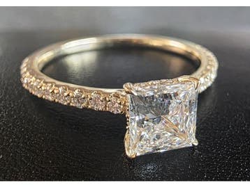 Veiling - Gouden ring met 1 crt Prinsess diamant ( IGI ), Nieuw