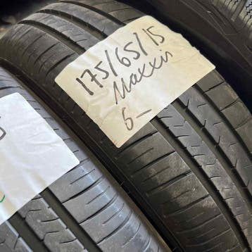2 x Maxxis 175-65-15 Zomerbanden 6mm, Gebruikt, 15 inch, 175 mm, Ophalen of Verzenden