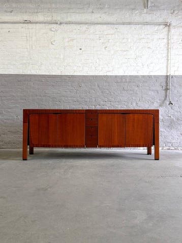 Schitema(Netherlands) - Dressoir - Rijk mahoniefineer,