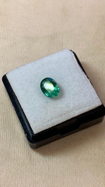 Zonder minimumprijs - 1 pcs Groen Smaragd - 1.05 ct -, Nieuw