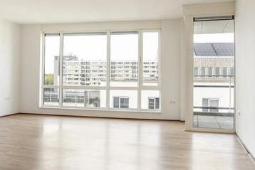 Appartement Piusplein in Tilburg, Tilburg, Noord-Brabant, Via bemiddelaar, Appartement