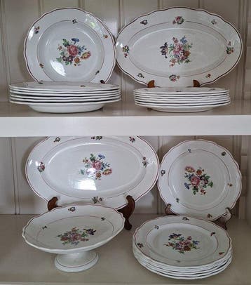 Salin-les-Bains - Tafelservies (24) - Aardewerk