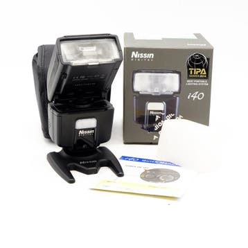 Nissin i40 Flitser Fujifilm (Occasion) + 1 jaar Garantie, Ophalen of Verzenden, Zo goed als nieuw, Overige merken, Kantelbaar