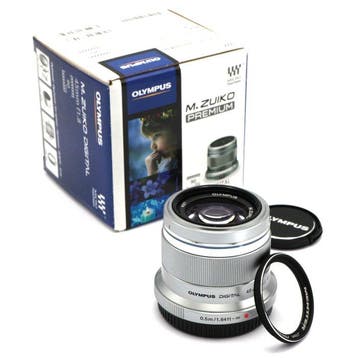Olympus 45mm f/1.8 zilver M.Zuiko Digital Zoomlens, Nieuw