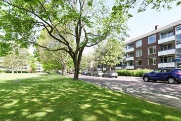 Te Huur 4 Kamer Appartement W.H. van Leeuwenlaan In Delft, Huizen en Kamers, Direct bij eigenaar, Appartement, Delft, Zuid-Holland
